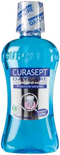 Curasept Daycare Collutorio Protezione Completa Menta Fredda 500 ml Curasept Daycare Collutorio Protezione Completa Menta Fredda 500 ml