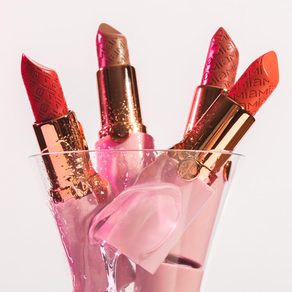 Mia Makeup - Wet Flow - Rossetto Cremoso N.12 My Red