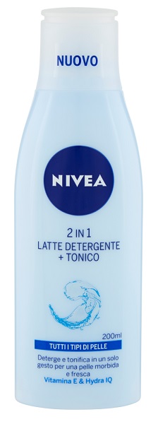 Nivea 2 in 1 Latte + Tonico Rinfrescante 200 ml, Latte detergente viso e tonico idratante Nivea 2 in 1 Latte + Tonico Rinfrescante 200 ml, Latte detergente viso e tonico idratante