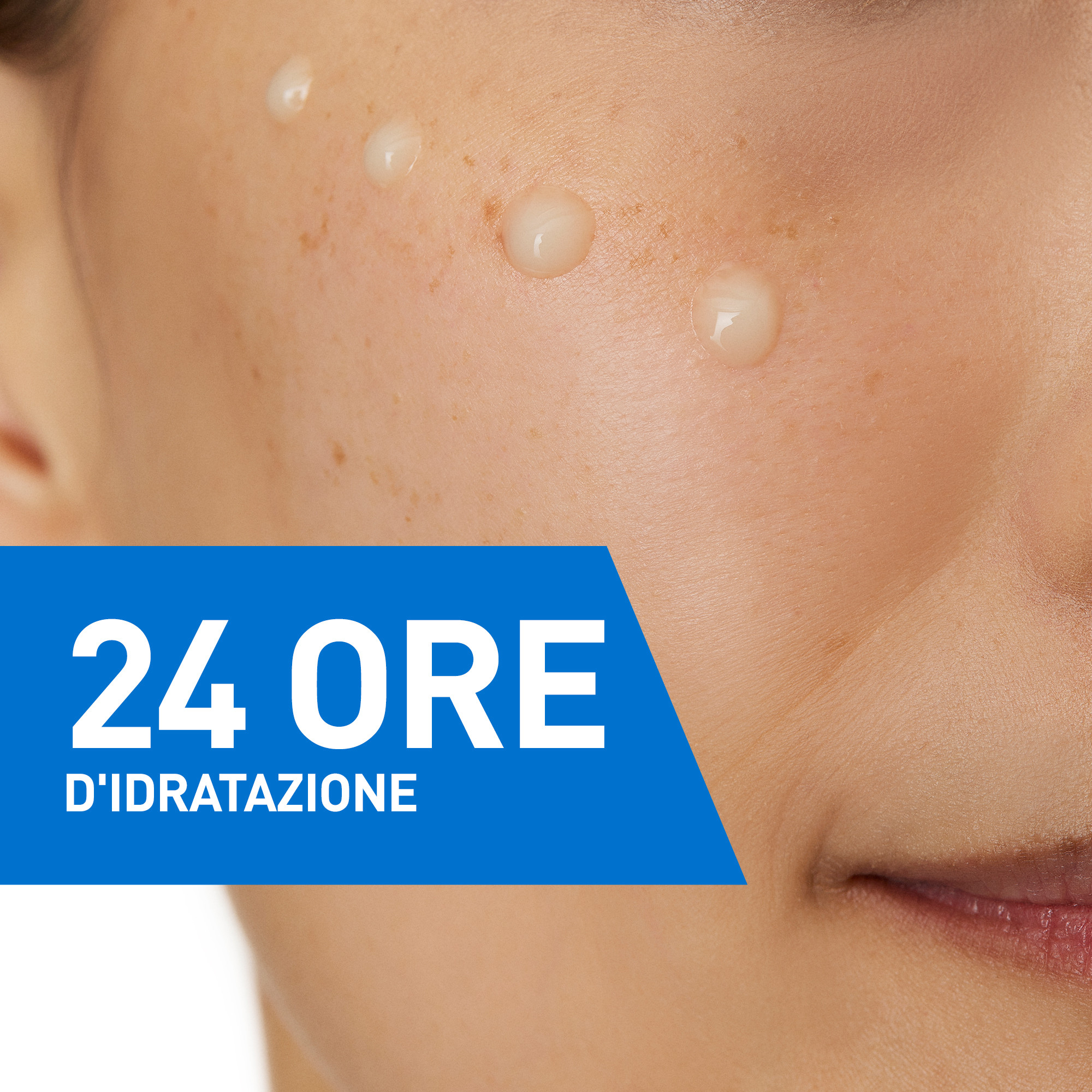 CeraVe Skin Renewing Siero Vitamina C, Con 10% Vitamina C Pura, 3 Ceramidi Essenziali, Acido Ialuronico e Vitamina B5, Per i Primi Segni dell'Età, 30 ml
