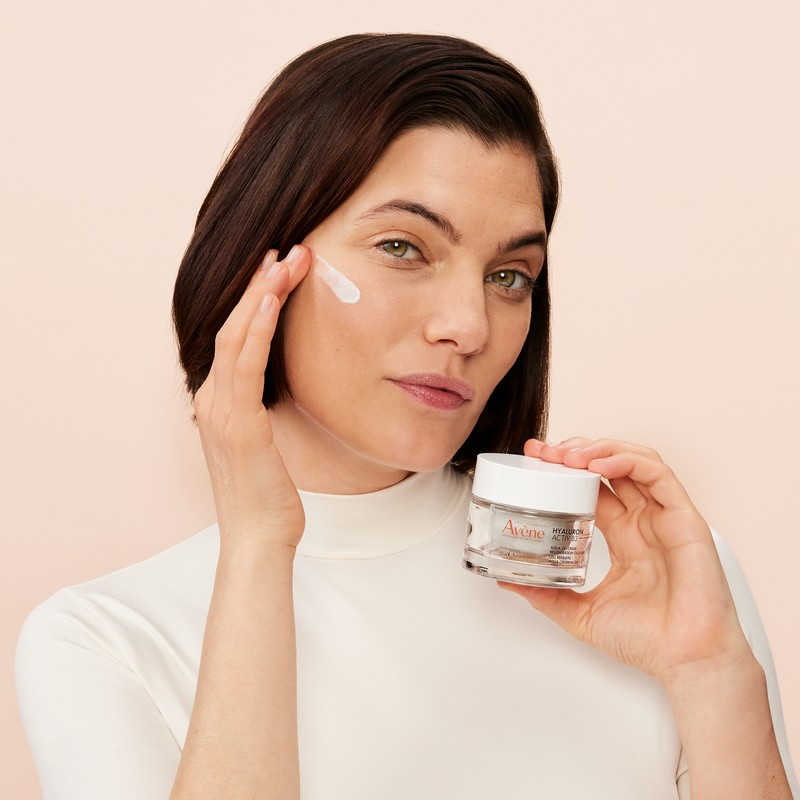 Avène Hyaluron Activ B3 Aqua Gel-Crema Rigenerazione cellulare 50ml - Antietà viso Idratazione profonda Avène Hyaluron Activ B3 Aqua Gel-Crema Rigenerazione cellulare 50ml - Antietà viso Idratazione profonda