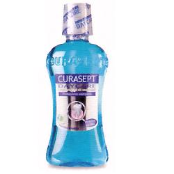 Curasept Daycare Collutorio Protezione Completa Menta Fredda 250 ml Curasept Daycare Collutorio Protezione Completa Menta Fredda 250 ml