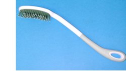 Farmacare Spazzola Curva Con Manico Lungo Per Persone Con Artrite 36,4 cm Farmacare Spazzola Curva Con Manico Lungo Per Persone Con Artrite 36,4 cm