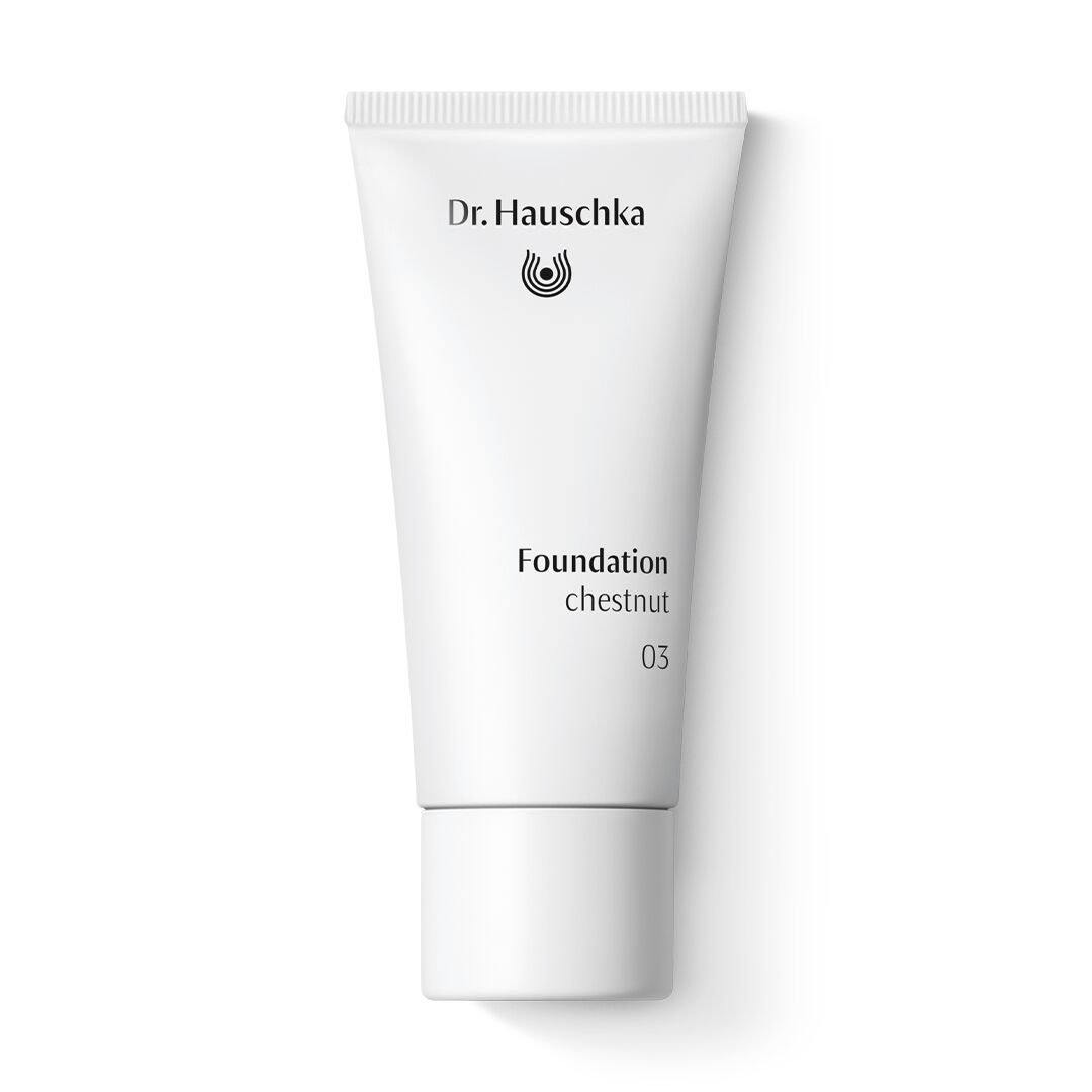 Dr. Hauschka - Foundation N.03 Chestnut 