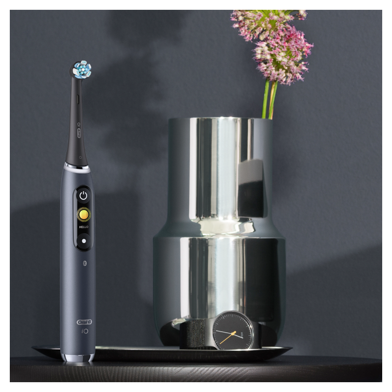 ORALB iO™ SERIES 9  BLACK - SPAZZOLINO ELETTRICO + 2 REFILL 