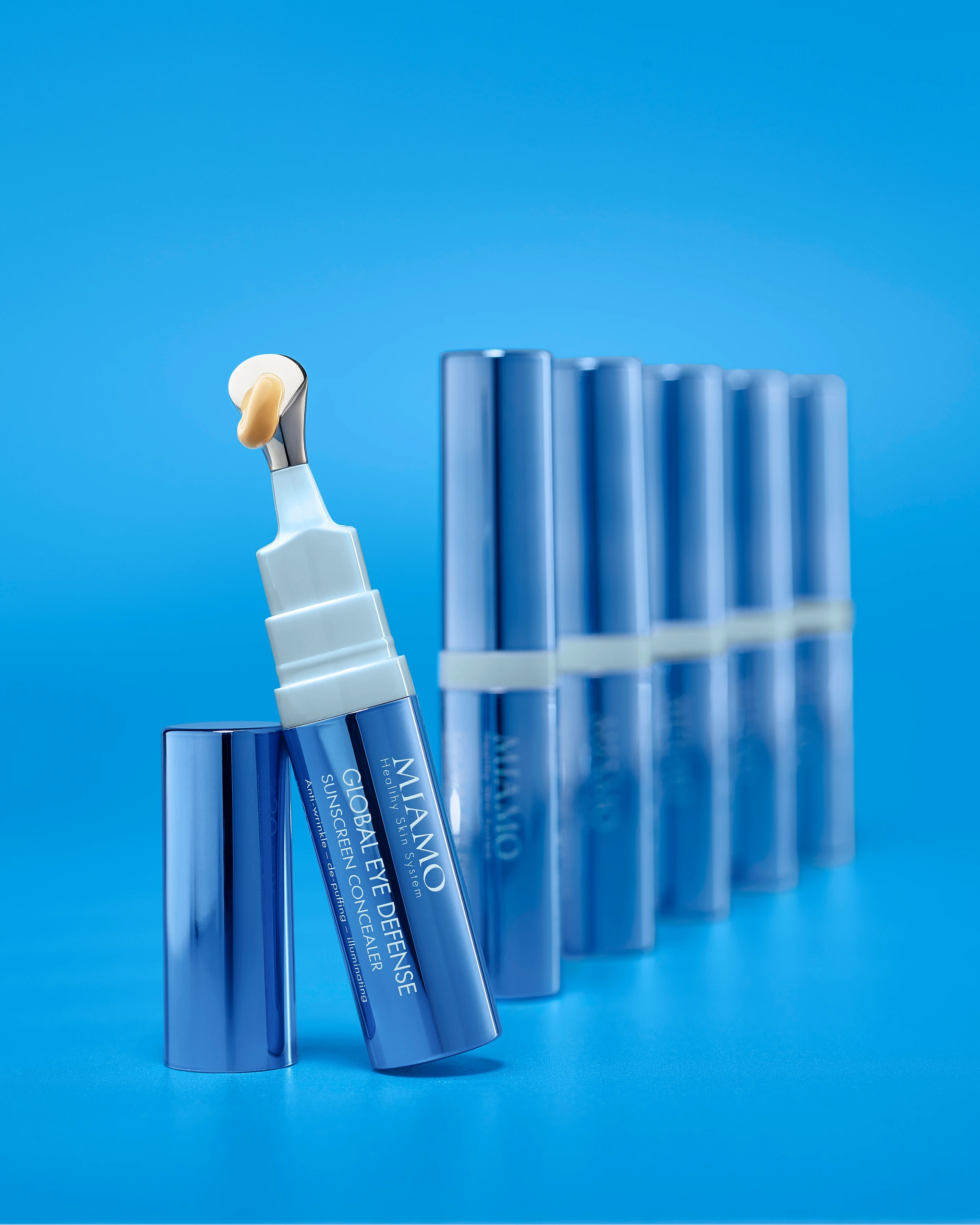 Miamo Global Eye Defence Sunscreen Concealer Correttore Contorno Occhi Anti-Rughe Anti-Borse Illuminante SPF 30 Colore VANILLA, 7.5ml