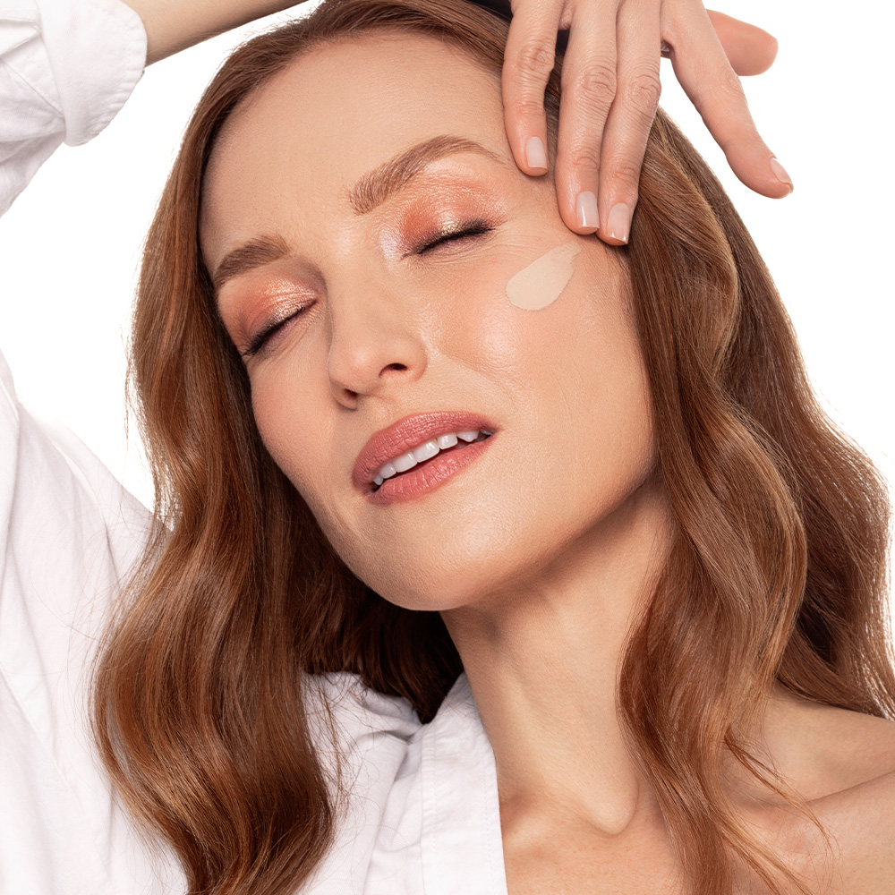 Mia Makeup - True Lock - Fondotinta Fluido SPF25 A Lunga Tenuta - N.05 Latte