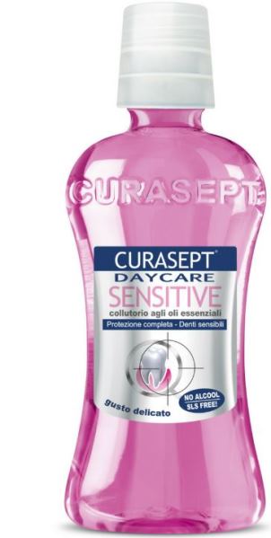 Curasept Daycare Sensitive Collutorio Antiplacca 250 ml  Curasept Daycare Sensitive Collutorio Antiplacca 250 ml